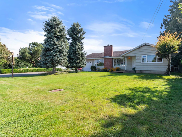 45300 Bernard Avenue, Chilliwack, BC, V2P 1H4 - 3