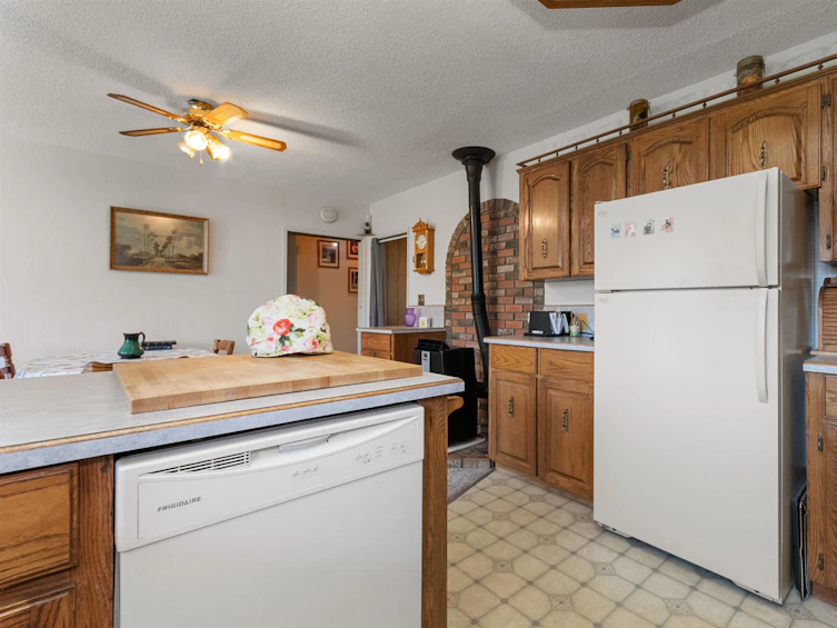 45300 Bernard Avenue, Chilliwack, BC, V2P 1H4 - 14