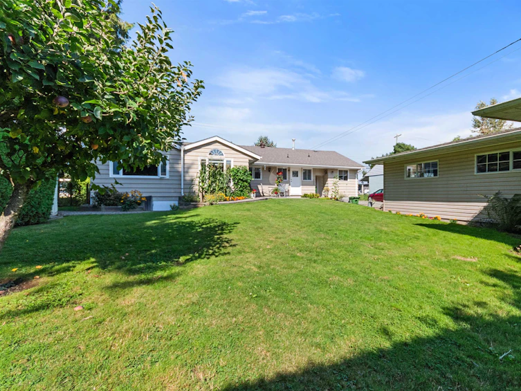 45300 Bernard Avenue, Chilliwack, BC, V2P 1H4 - 38
