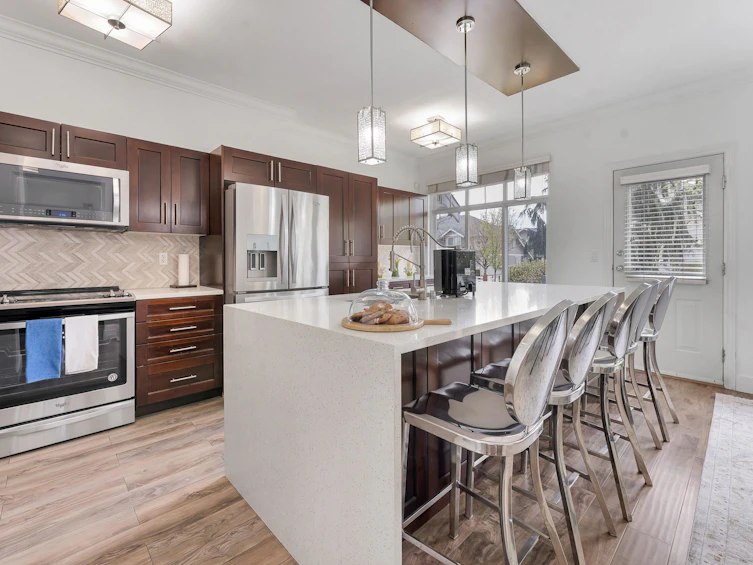 12-19480 66 Avenue, Surrey, BC, V4N 5W7 - 2