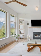 9 1024 Glacier View Drive