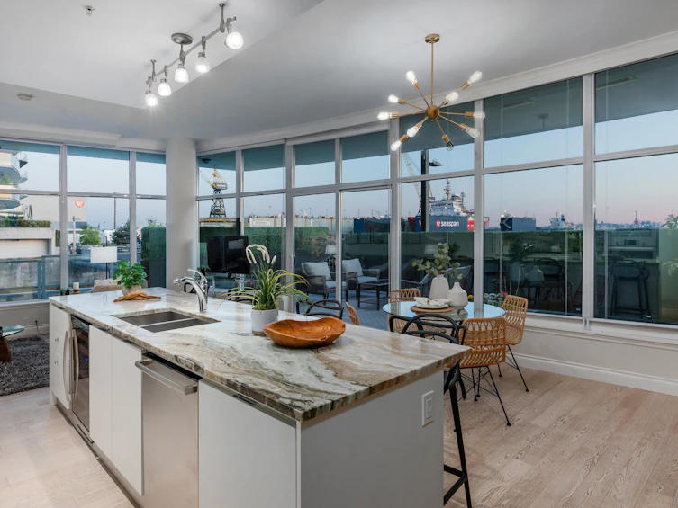 105-175 Victory Ship Way, North Vancouver, BC, V7L 0G1 - 14