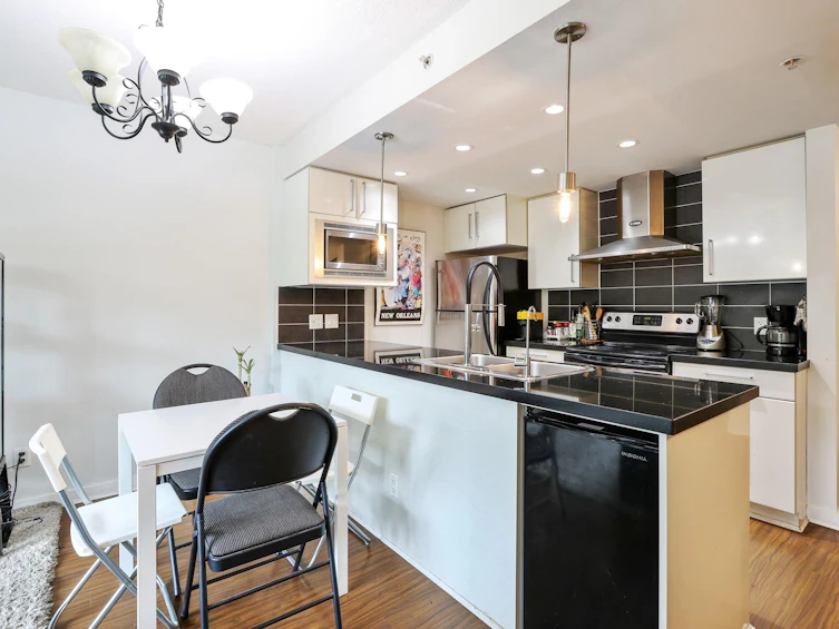222-188 Keefer Place, Vancouver, BC, V6B 0J1 - 4