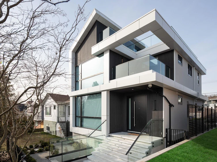 603 E 57th Avenue, Vancouver, BC, V5X 1T1 - 4