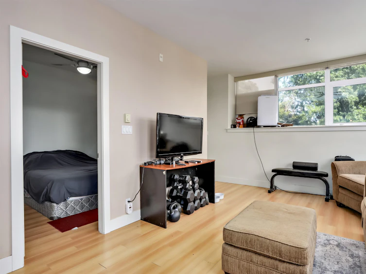 213-2250 Commercial Drive, Vancouver, BC, V5N 5P9 - 4