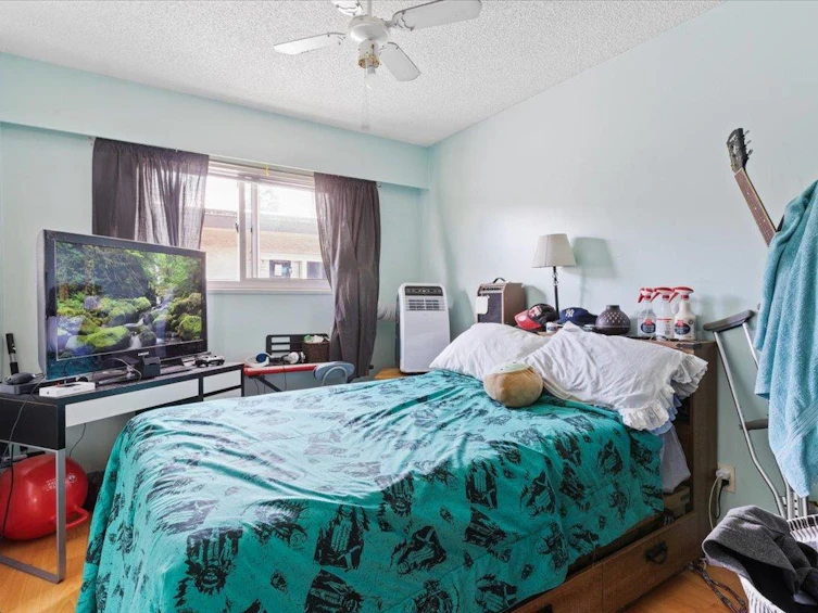 6632 Canada Way, Burnaby, BC, V5E 3P7 - 13
