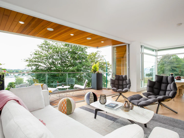201-1460 Bute Street, Vancouver, BC, V6E 2A7
