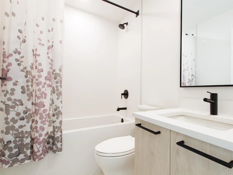 37985 Helm Way, Squamish, BC, V8B 2A1 - 17