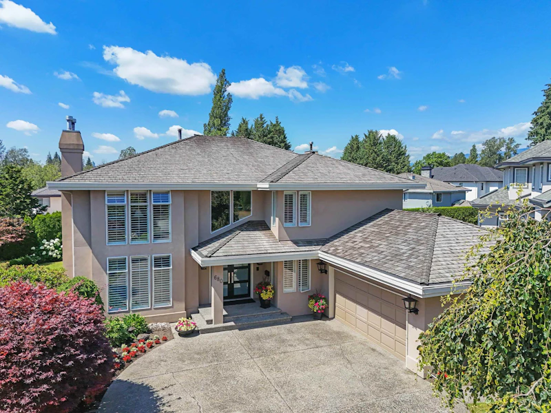 680 Keneng Court, Coquitlam BC V3J 7T6