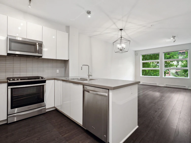 207-607 Cottonwood Avenue, Coquitlam, BC, V3J 0H1 - 3
