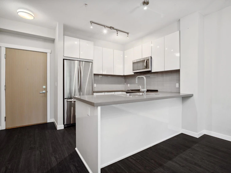 207-607 Cottonwood Avenue, Coquitlam, BC, V3J 0H1 - 4
