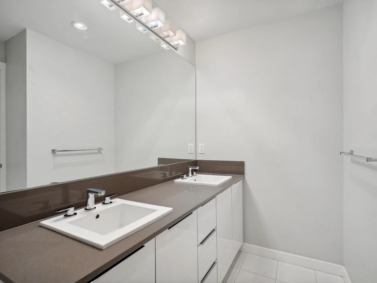 207-607 Cottonwood Avenue, Coquitlam, BC, V3J 0H1 - 10