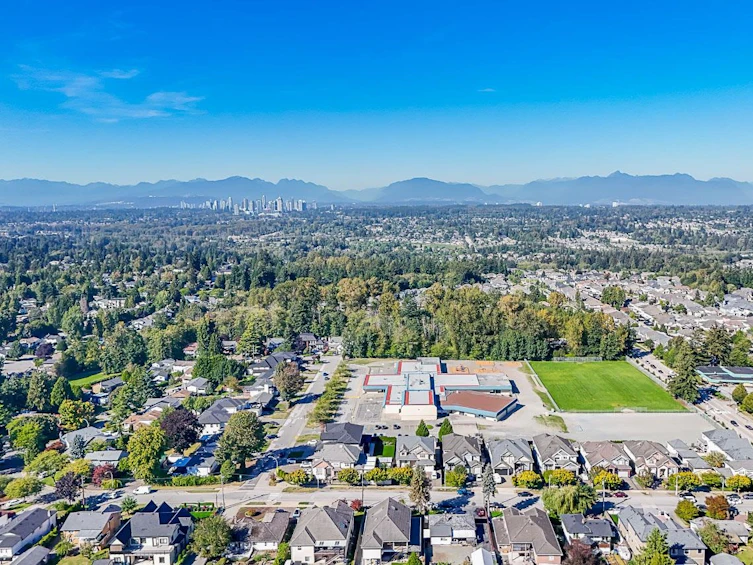 14298 71 Avenue, Surrey, BC, V3W 2L1 - 39
