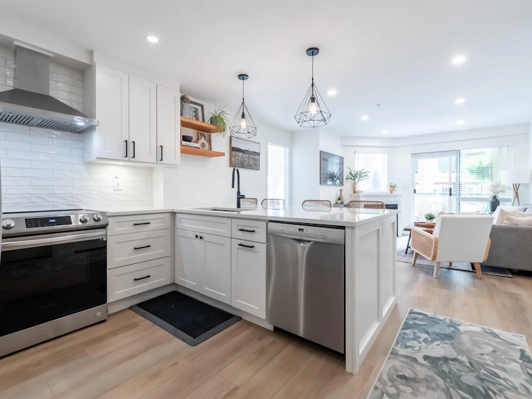 305-1363 56 Street, Delta, BC, V4L 2P7 - 5