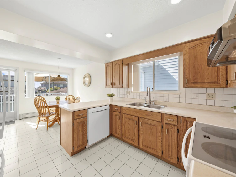 712 W 59th Avenue, Vancouver, BC, V6P 1X6 - 6