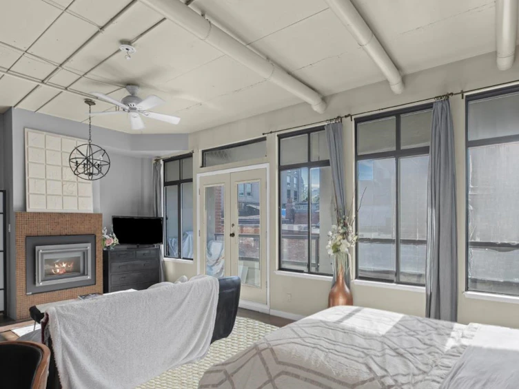 304-28 Powell Street, Vancouver, BC, V6A 1E7