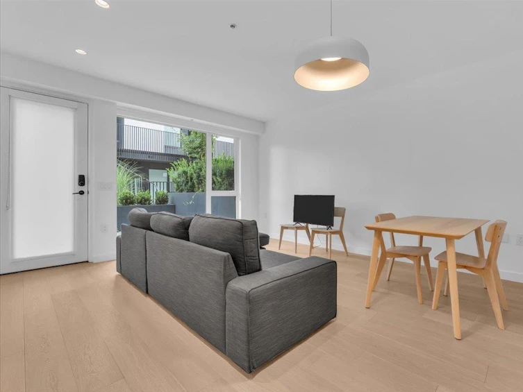 86 West King Edward Avenue, Vancouver, BC, V5Y 0N6