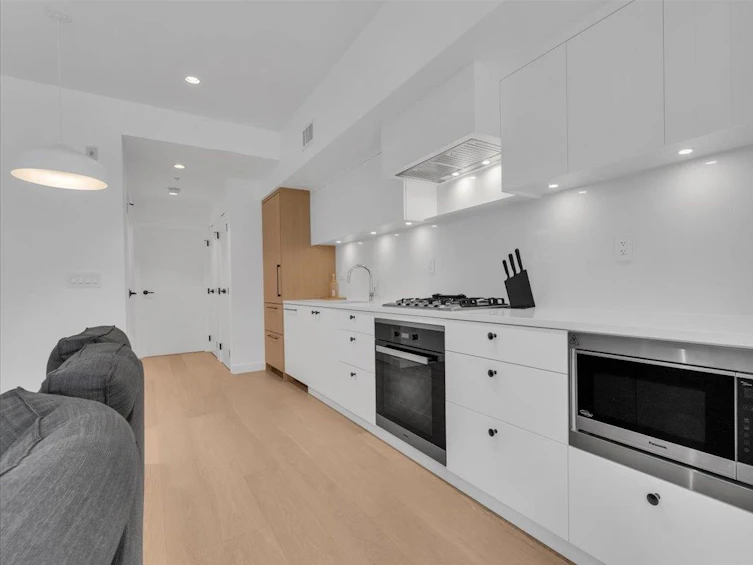 86 West King Edward Avenue, Vancouver, BC, V5Y 0N6 - 7
