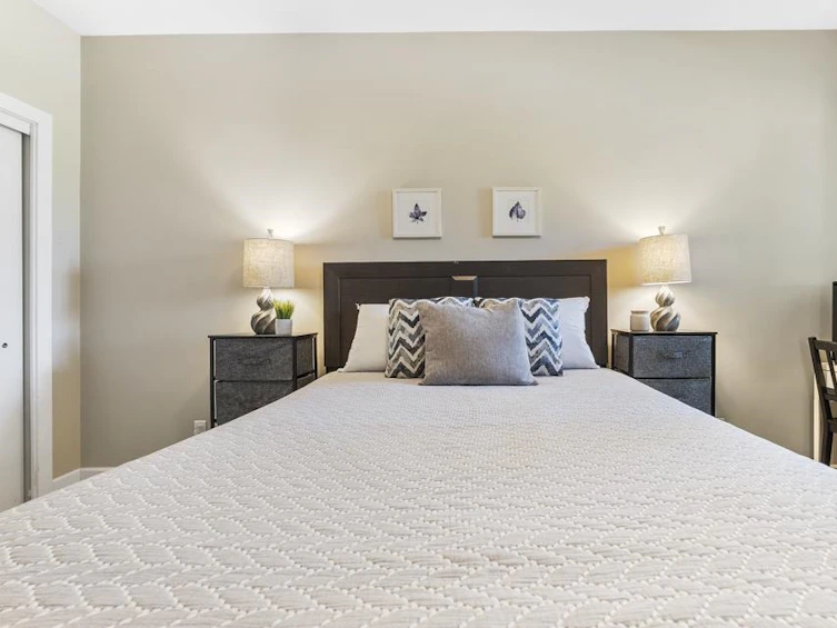 228-13897 Fraser, Surrey, BC, V3T 0G8 - 13