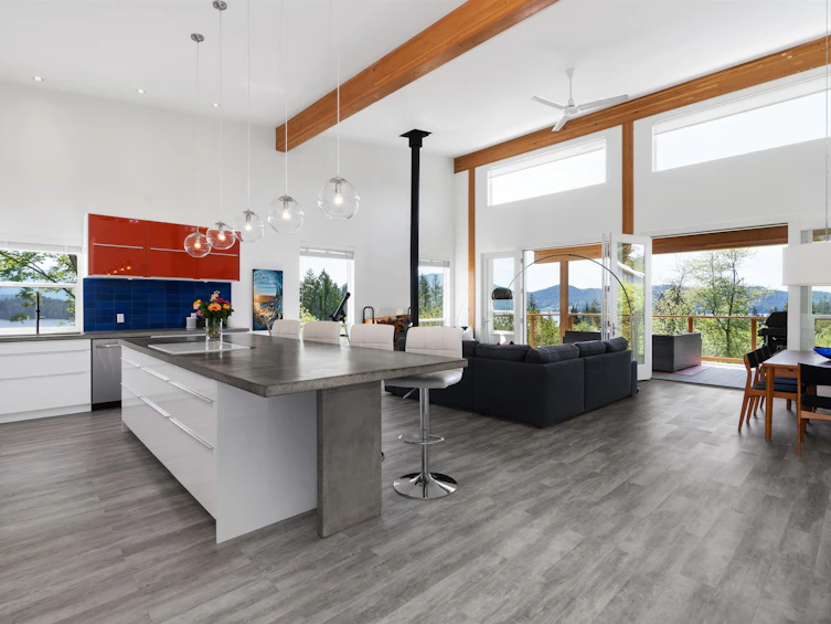 111 Wharf Road, Gibsons, BC, V0N 1V6 - 5