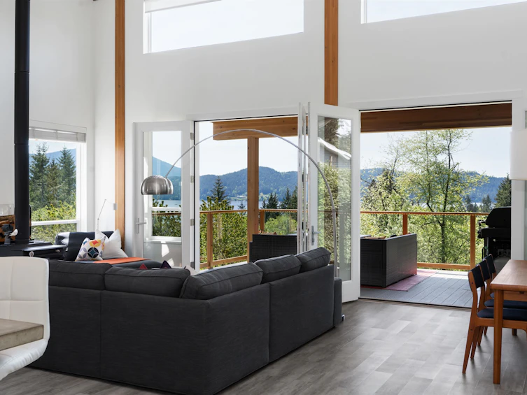 111 Wharf Road, Gibsons, BC, V0N 1V6 - 6