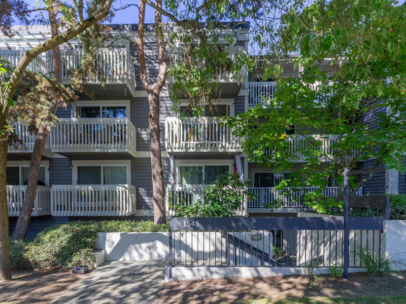 306 - 1545 E 2nd Avenue, Vancouver BC V5N 1C8