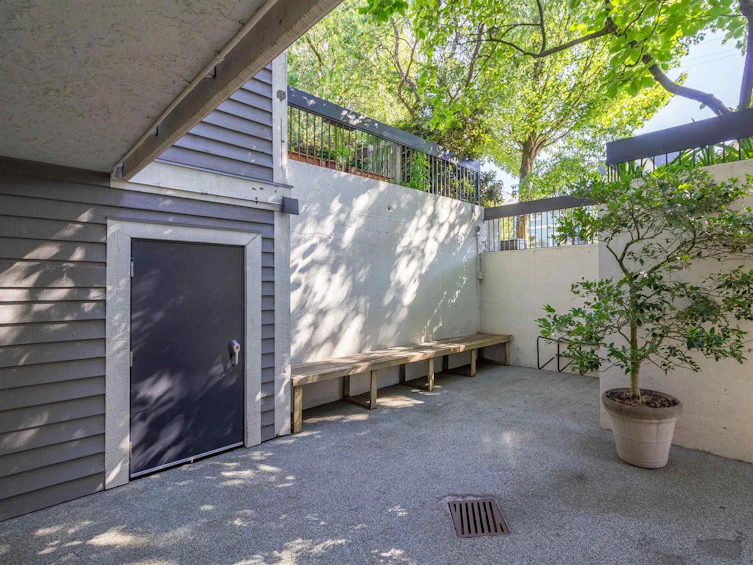 306-1545 East 2nd Avenue, Vancouver, BC, V5N 1C8 - 2