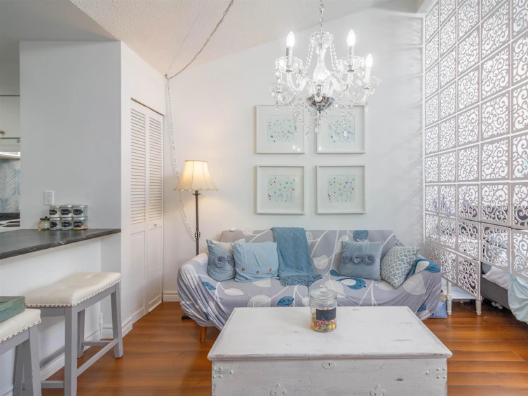 306-1545 East 2nd Avenue, Vancouver, BC, V5N 1C8 - 4