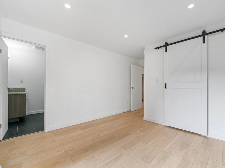 3229 Lonsdale Avenue, North Vancouver, BC, V7N 4G8 - 21