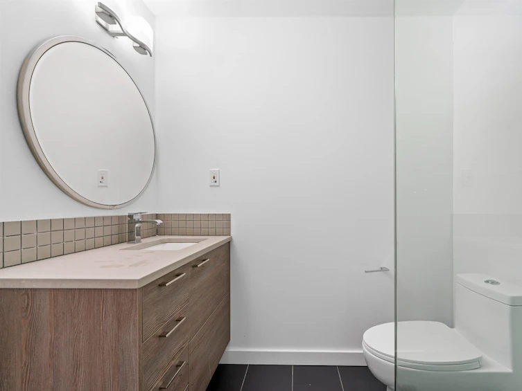 3229 Lonsdale Avenue, North Vancouver, BC, V7N 4G8 - 23
