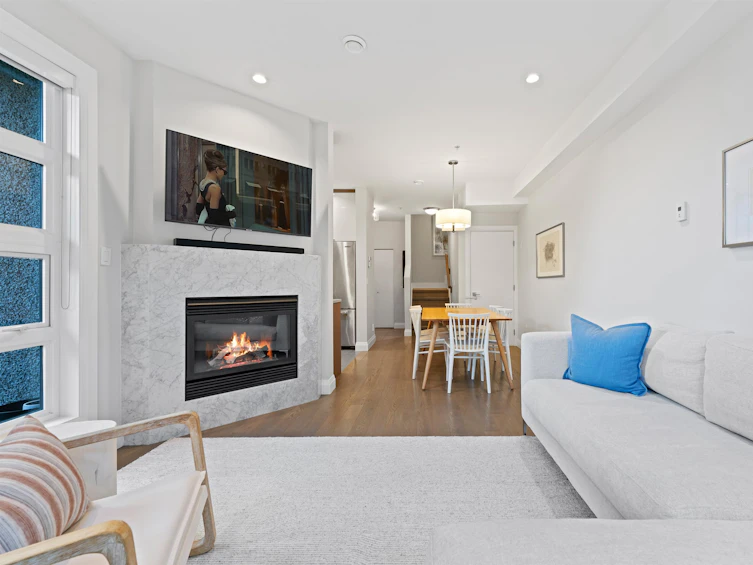 39 East 13th Avenue, Vancouver, BC, V5T 2K2 - 3