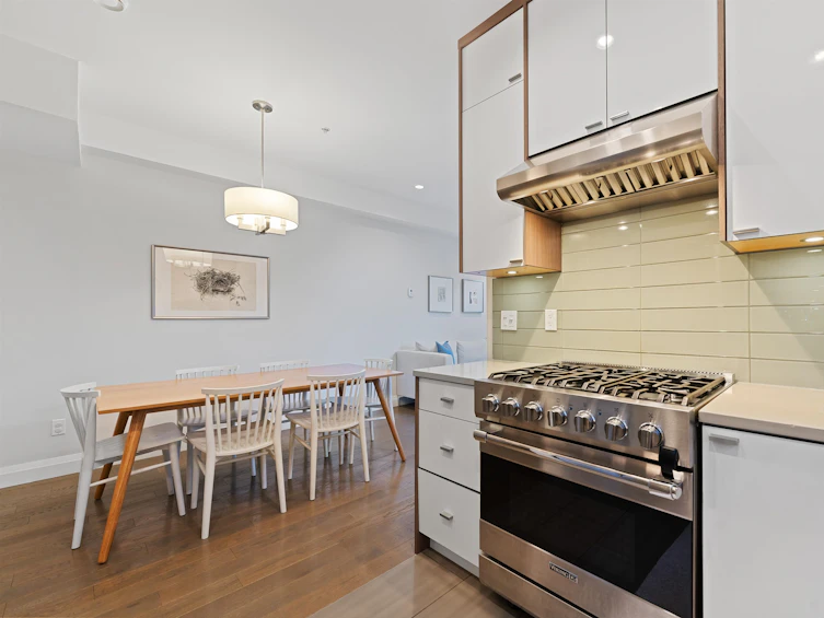 39 East 13th Avenue, Vancouver, BC, V5T 2K2 - 9