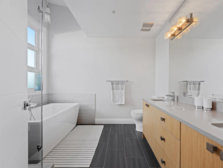 39 East 13th Avenue, Vancouver, BC, V5T 2K2 - 18