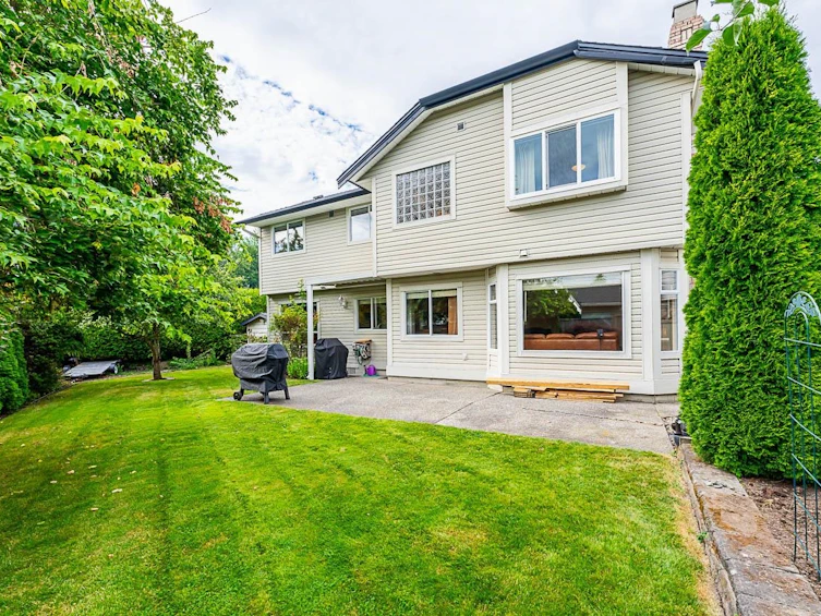 6068 185 Street, Surrey, BC, V3S 7P7 - 2
