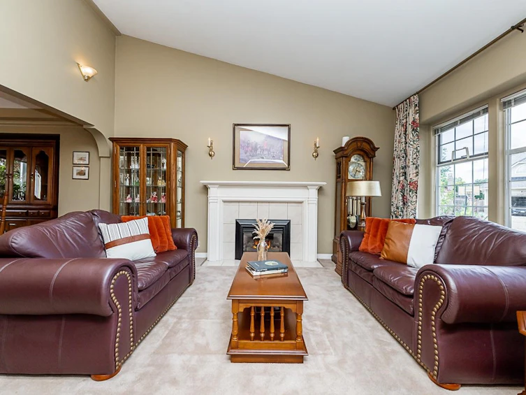 6068 185 Street, Surrey, BC, V3S 7P7 - 4