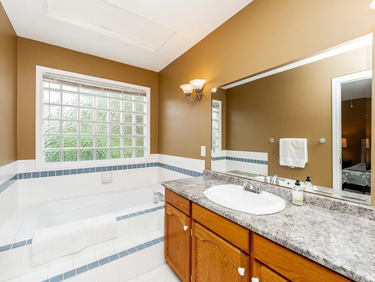 6068 185 Street, Surrey, BC, V3S 7P7 - 19