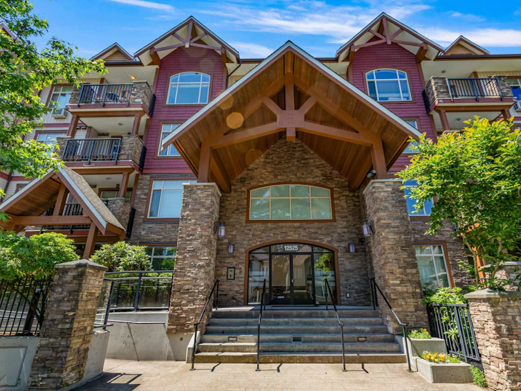 210-12525 190a Street, Pitt Meadows, BC, V3Y 0E1 - 2
