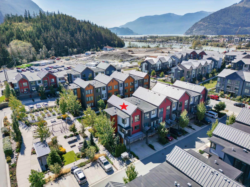 1366 Valleyside Place, Squamish BC