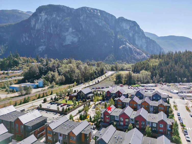 1366 Valleyside Place, Squamish, BC, V8B 1A8 - 3
