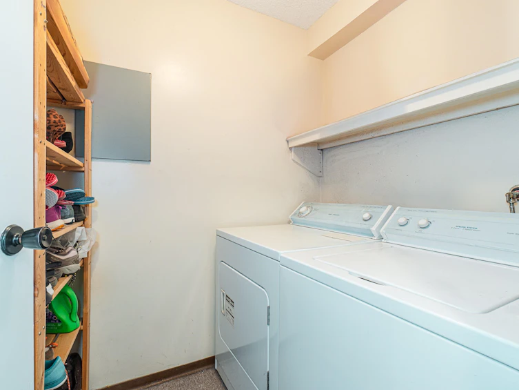 802-4300 Mayberry Street, Burnaby, BC, V5H 4A4 - 7