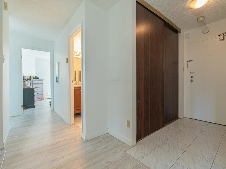 802-4300 Mayberry Street, Burnaby, BC, V5H 4A4 - 11