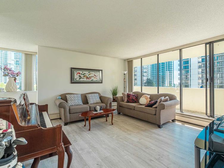 802-4300 Mayberry Street, Burnaby, BC, V5H 4A4 - 21