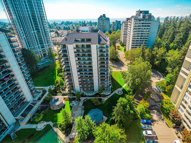 802-4300 Mayberry Street, Burnaby, BC, V5H 4A4 - 34