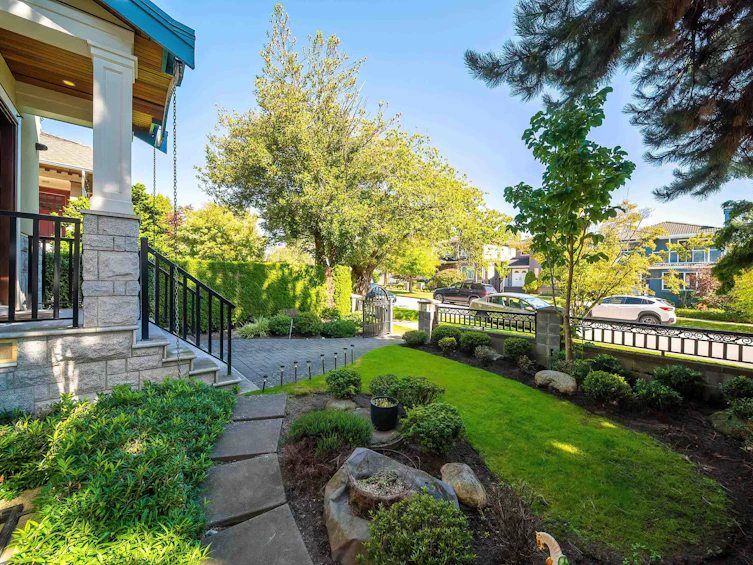 7575 Osler Street, Vancouver, BC, V6P 4C8 - 2