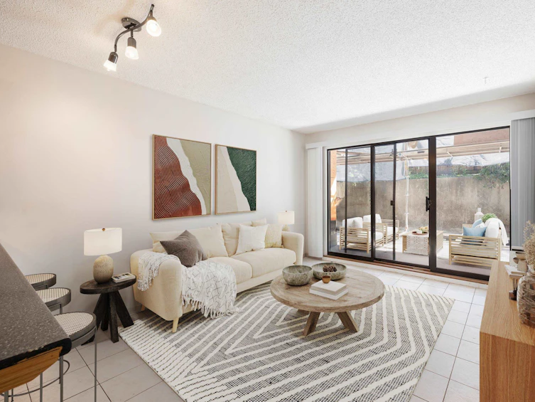 111-808 East 8th Avenue, Vancouver, BC, V5T 1T5 - 2