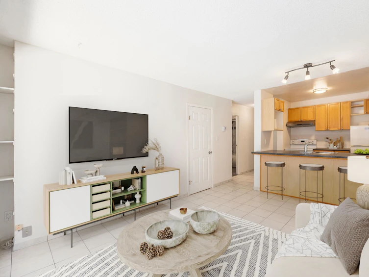 111-808 East 8th Avenue, Vancouver, BC, V5T 1T5 - 3