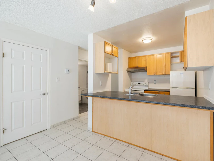 111-808 East 8th Avenue, Vancouver, BC, V5T 1T5 - 6