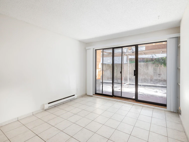 111-808 East 8th Avenue, Vancouver, BC, V5T 1T5 - 11