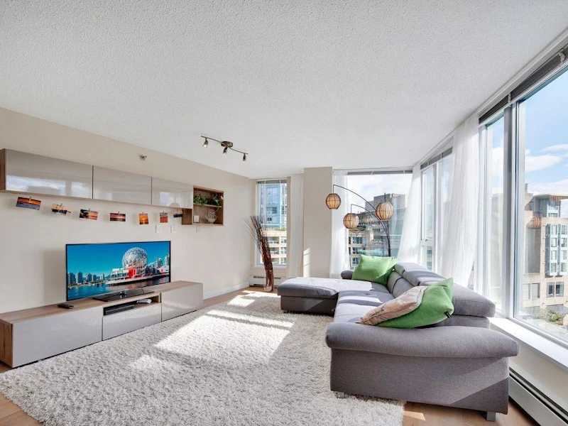 806 - 188 Keefer Place, Vancouver BC V6B 0J1