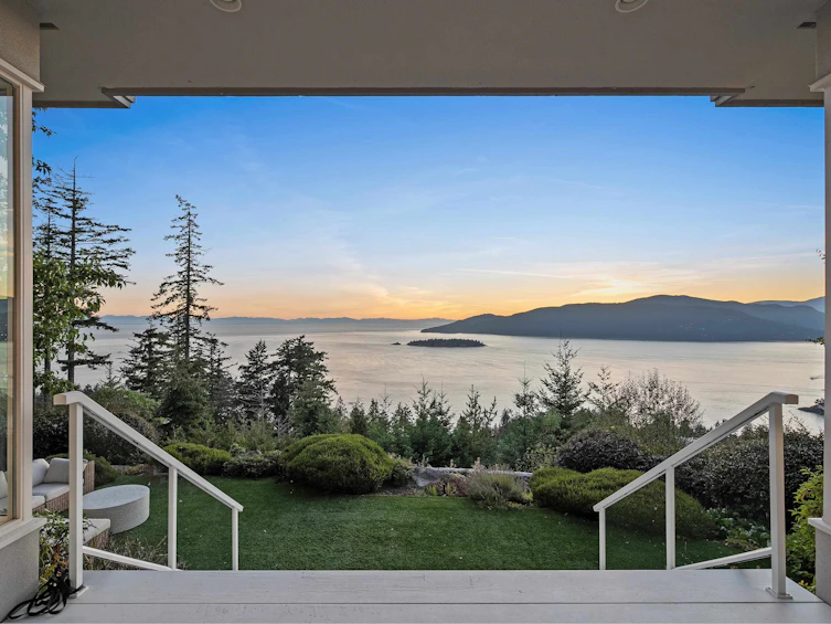 5476 West Vista Court, West Vancouver, BC, V7W 3G8 - 34